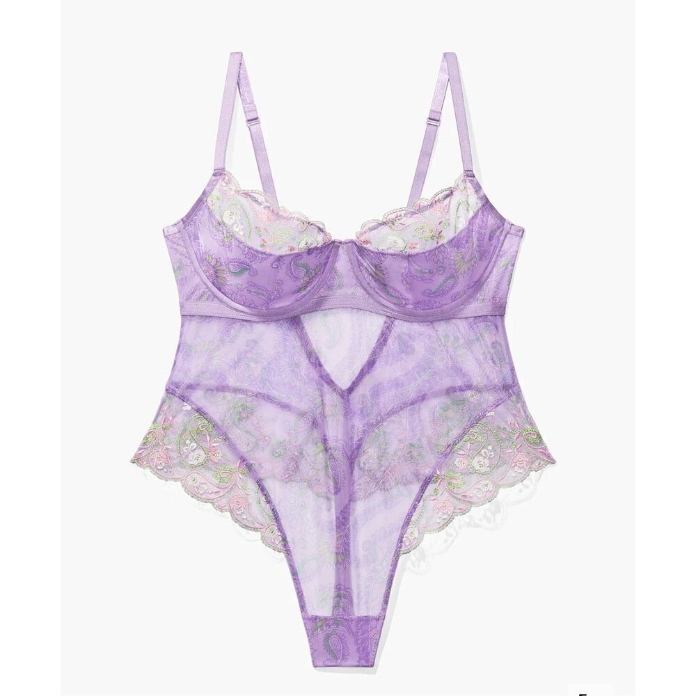 NWOT Savage X Fenty Bohemian Paisley Embroidered Teddy